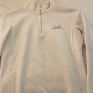 VINYARD VINES QUARTER ZIP UP!!!